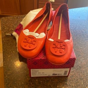 Tory Burch Travel Logo Ballet Flat - 9.5